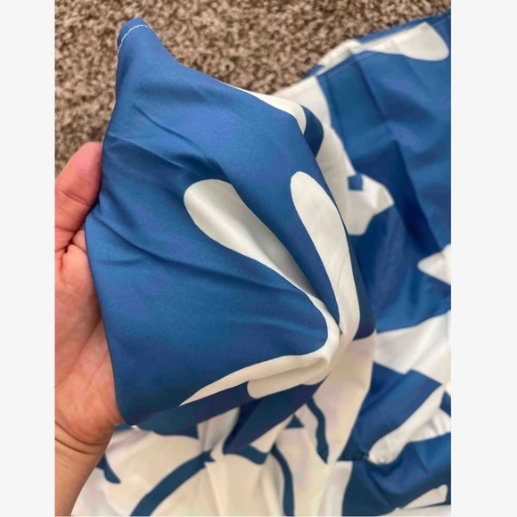 Blue on White Printed Maxi Dress Square Neck Sleeveless - Picture 11 of 11